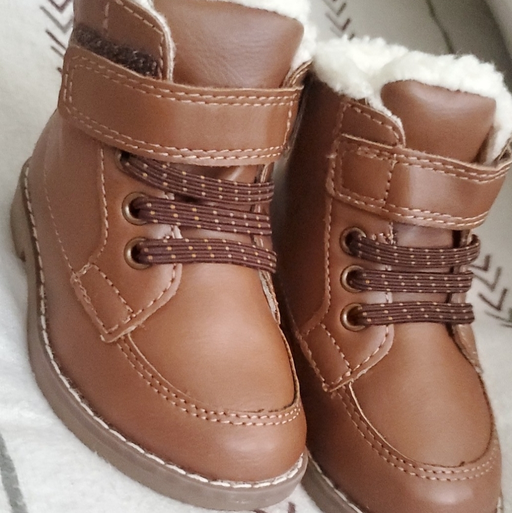 Old Navy Sherpa baby Boots